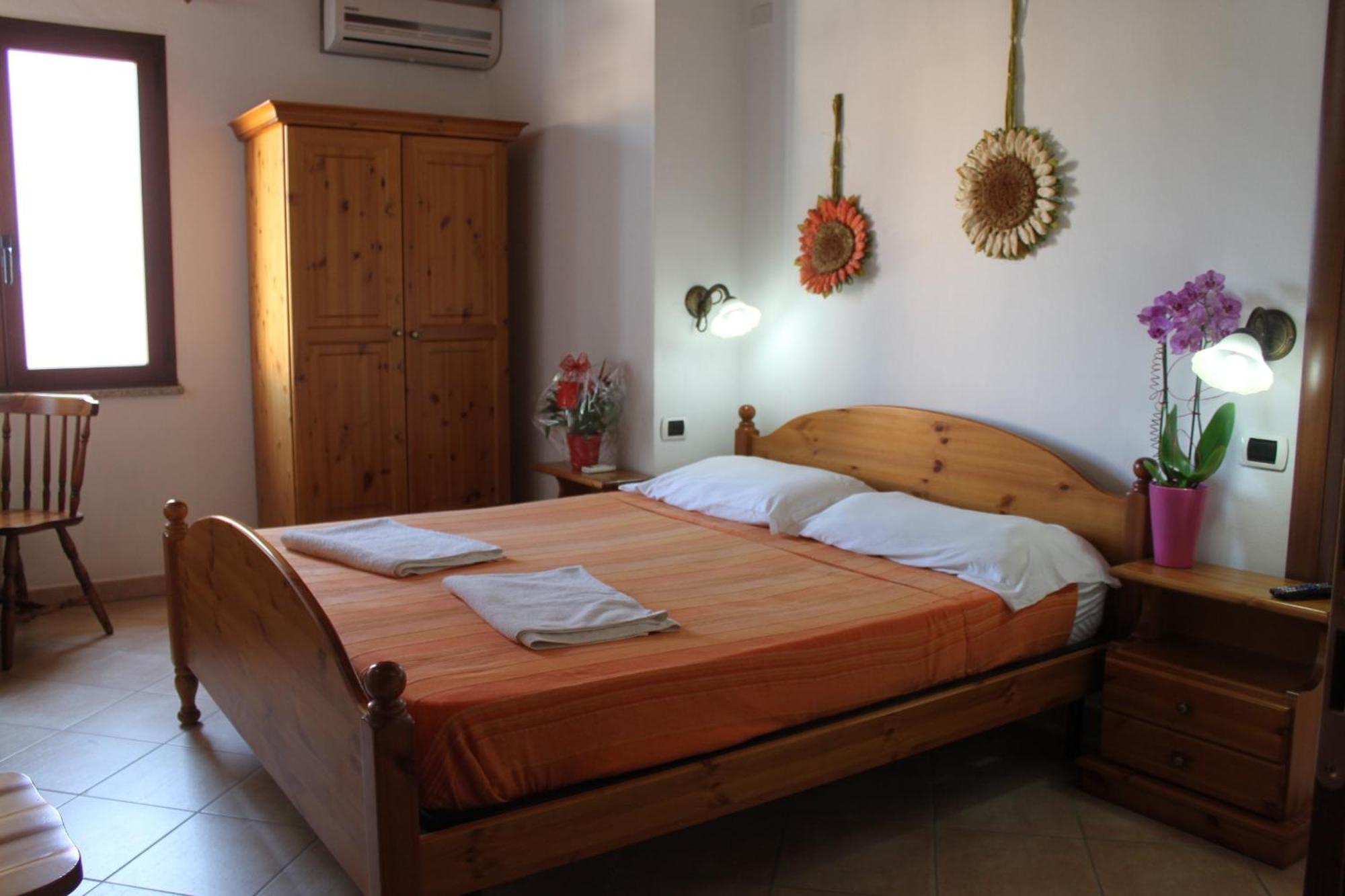 B&B Sotto Le Stelle Vacanze باري ساردو الغرفة الصورة