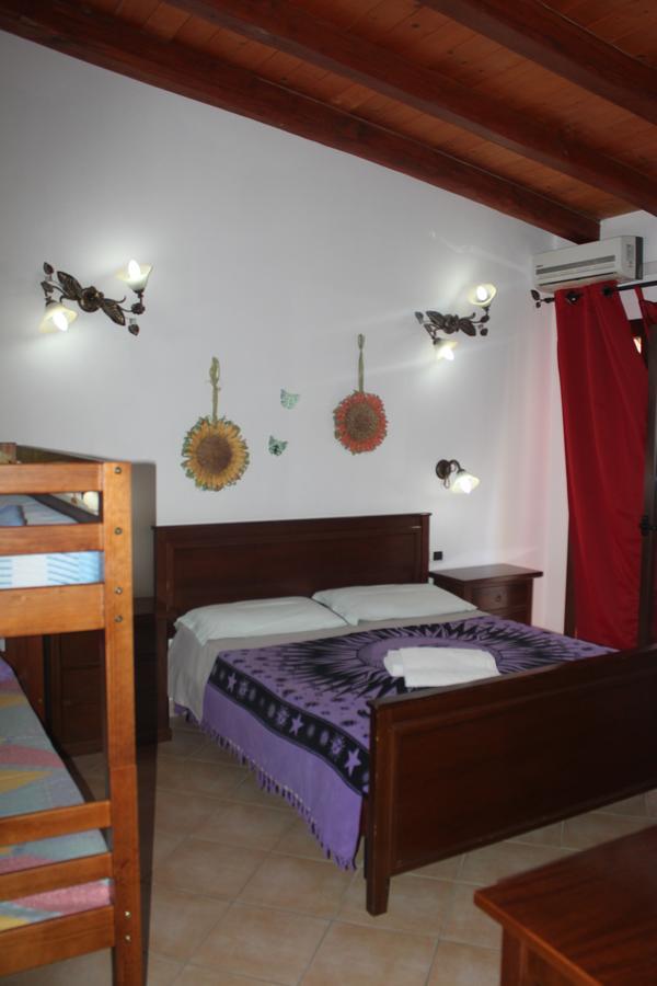 B&B Sotto Le Stelle Vacanze باري ساردو المظهر الخارجي الصورة