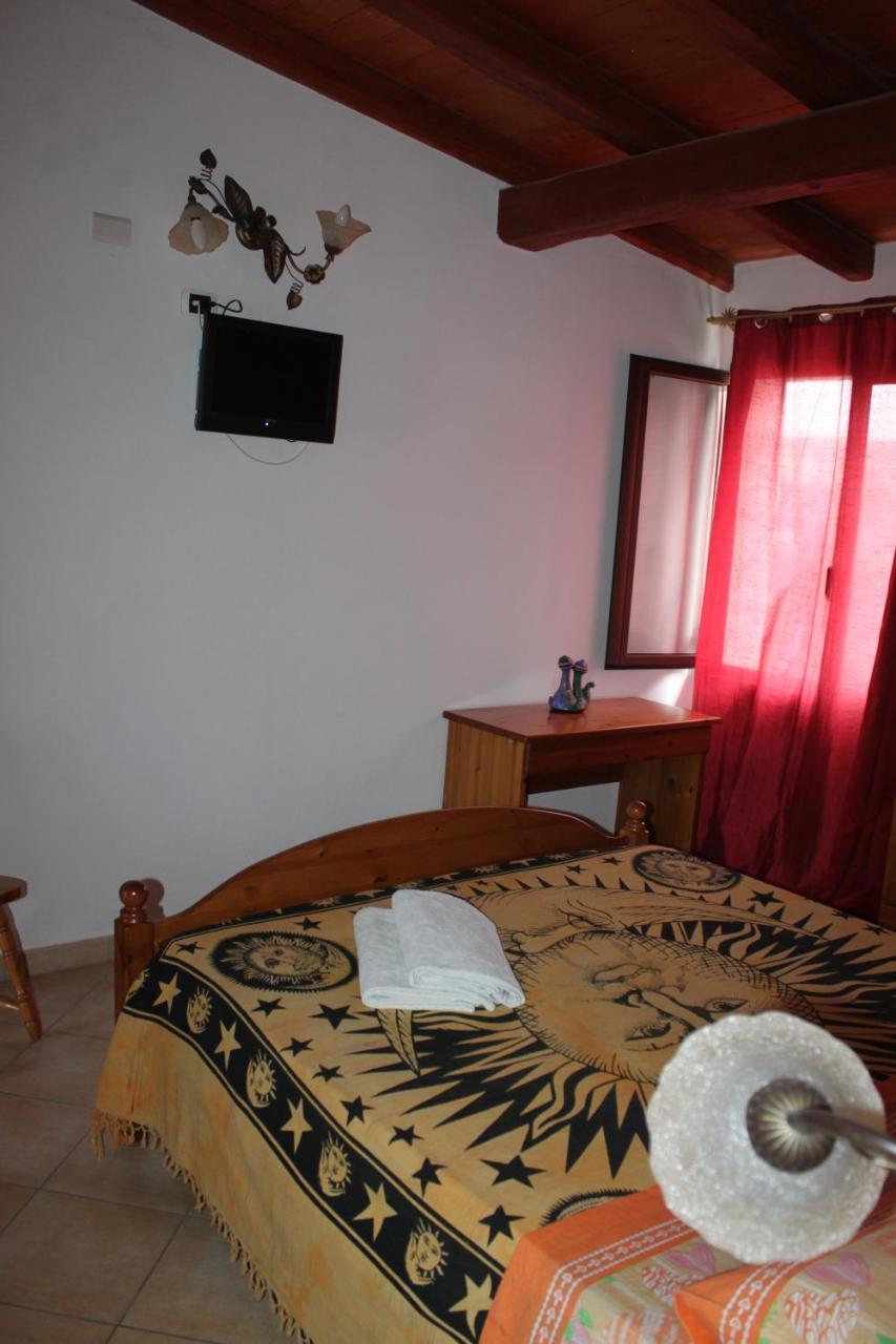 B&B Sotto Le Stelle Vacanze باري ساردو المظهر الخارجي الصورة